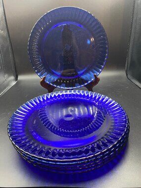 Cobalt Dinner Plates Fluted Edge